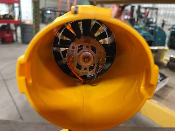 #2292-•-cordless-leaf-blower-with-21-volt-li-ion-battery-and-charger-(pr11)-image-5