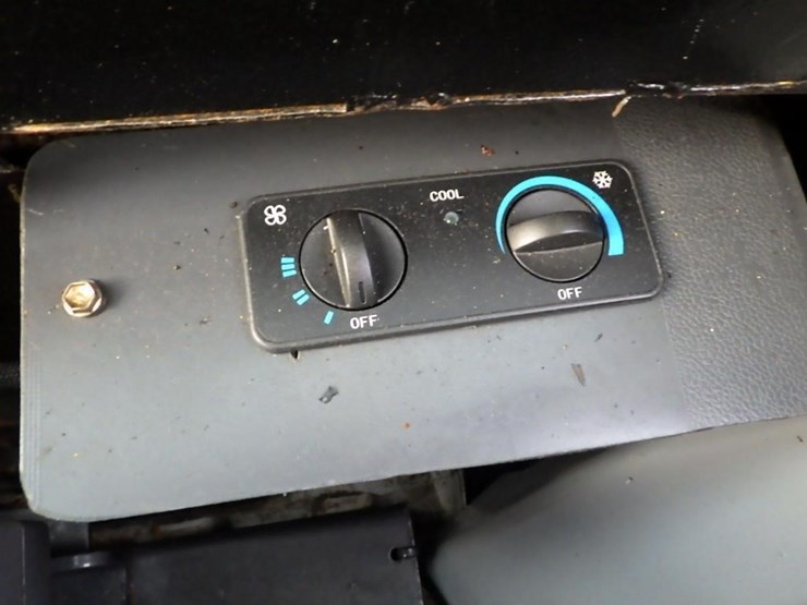 caterpillar-305.5-image-47