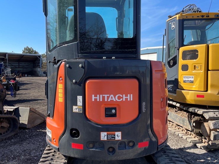 hitachi-zx30u-image-5