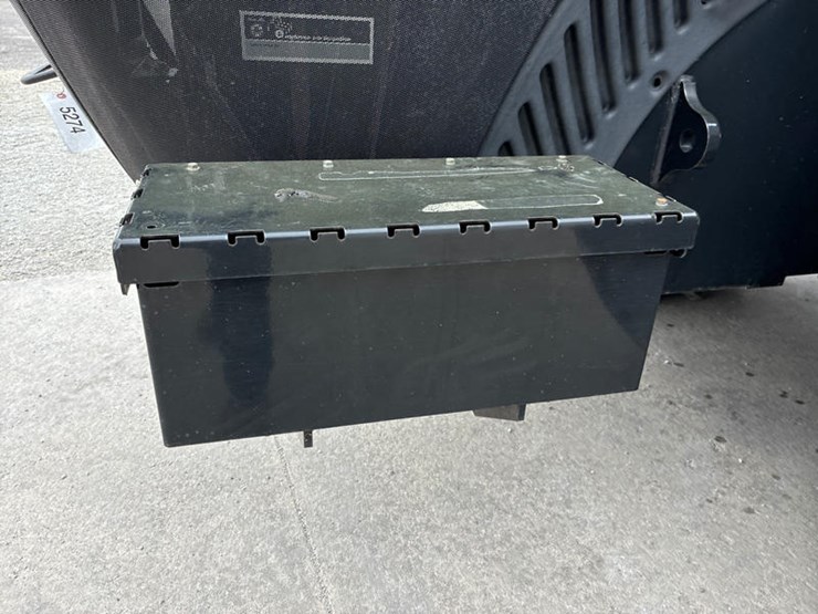 2013-new-holland-t9.505-image-36