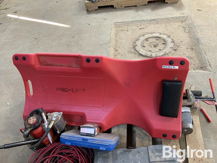 pro-lift-c640-mechanics-creeper-&-supplies-image-13
