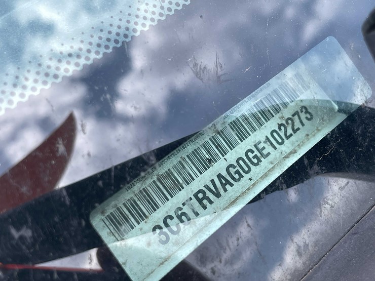 #1426-•-2016-white-ram-van-(has-wi-title)-(of)-image-13