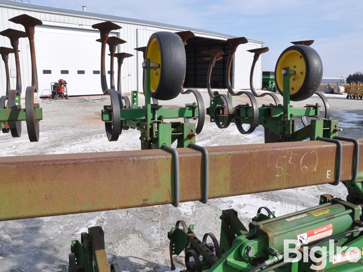 john-deere-845-image-20