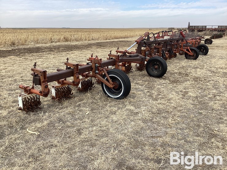 lilliston-40’-17r15-cultivator-image-3