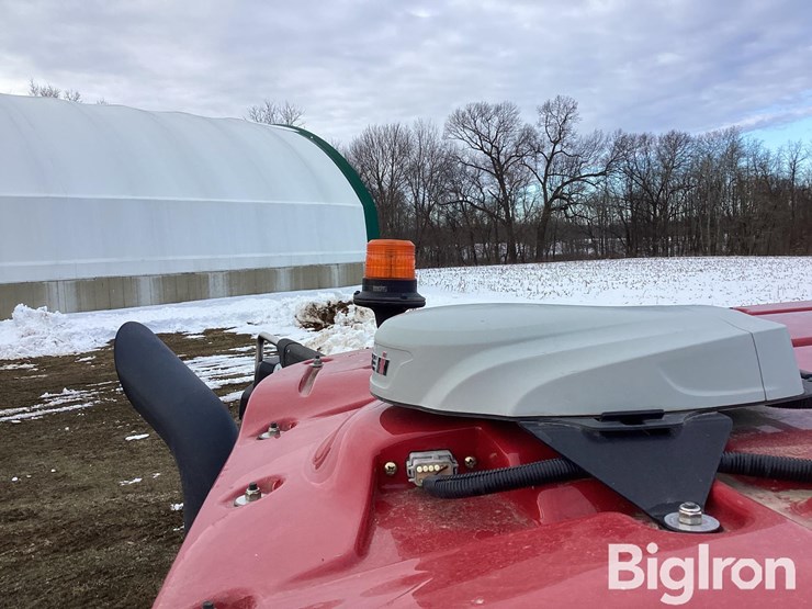 2021-case-ih-400-image-19