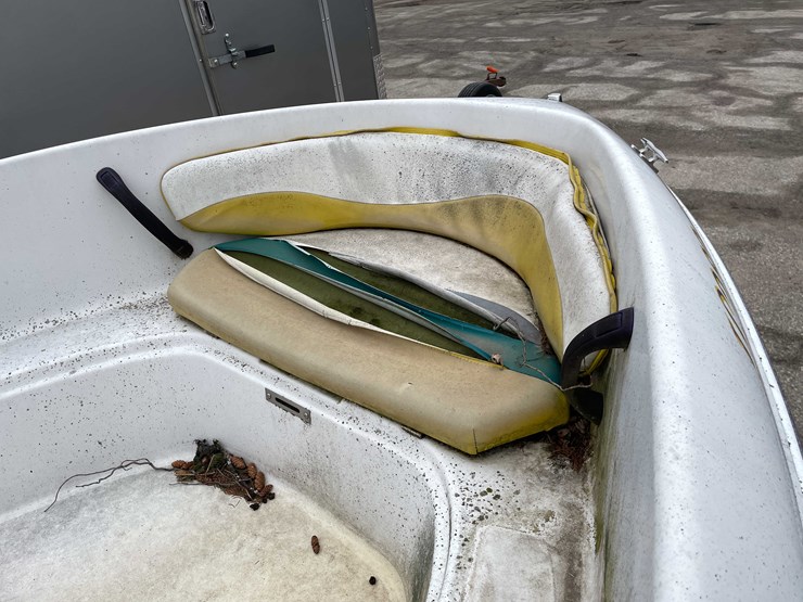 #1439-•-1998-fling-boat-with-trailer-(no-title)-(of)-image-29