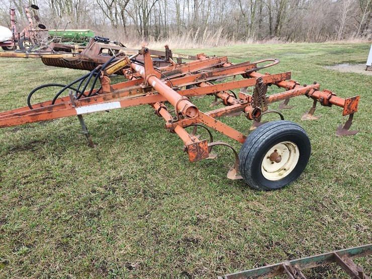 tag-#132,-10'-ac-field-cultivator-image-3
