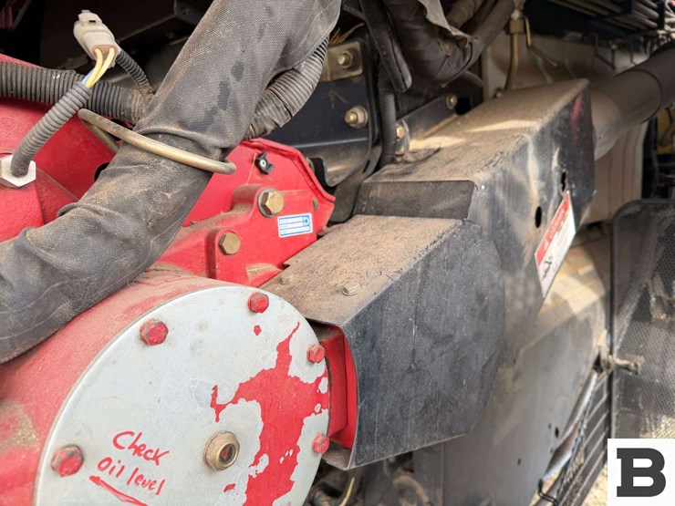 2008-case-ih-7010-image-18