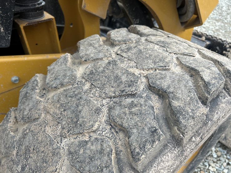 caterpillar-262d-image-52