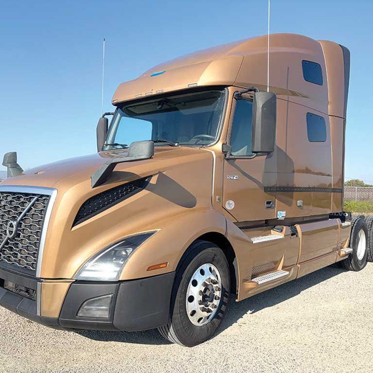 2022 VOLVO VNL 760