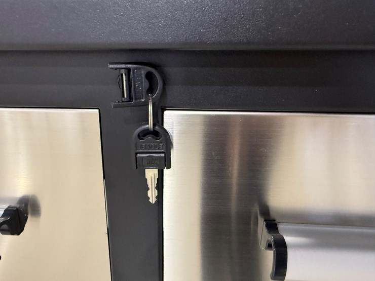 #38202-•-unused-112”x-74”-tool-cabinet-69062507-inv#-38202-image-20