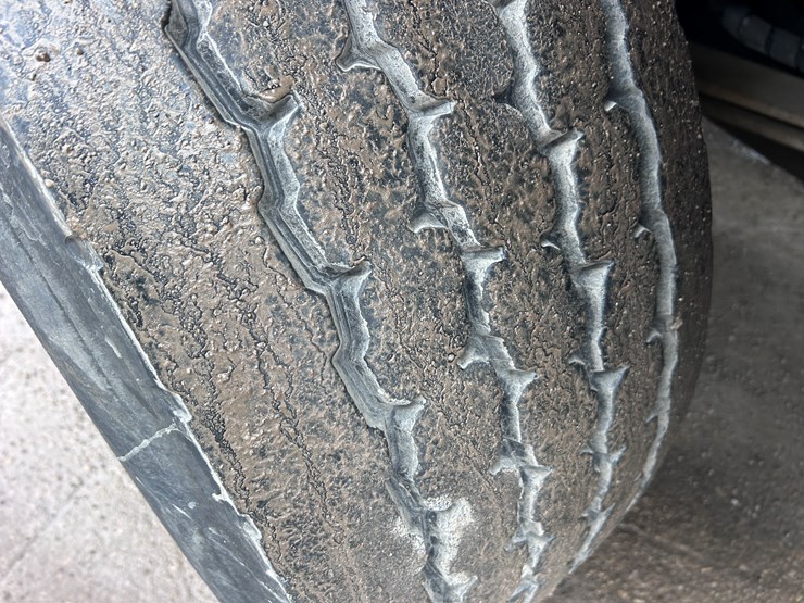 #1690-•-2013-international-7500-6x4-hydro-excavation-truck-image-66