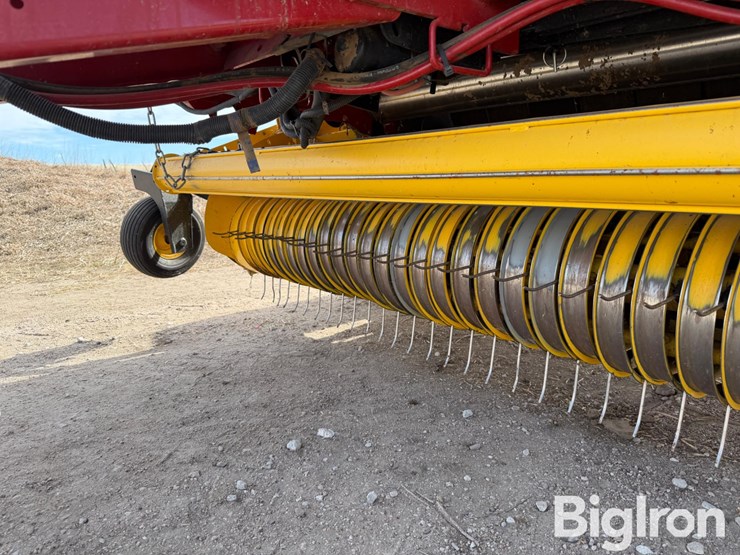 2019-new-holland-roll-belt-560-image-16