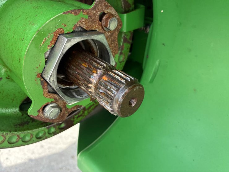 2013-john-deere-s680-image-25