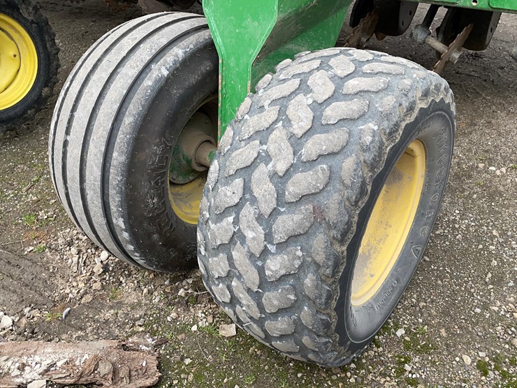 john-deere-1690-image-12