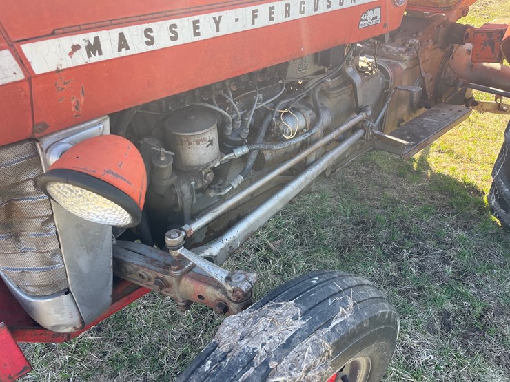 massey-ferguson-135-image-5