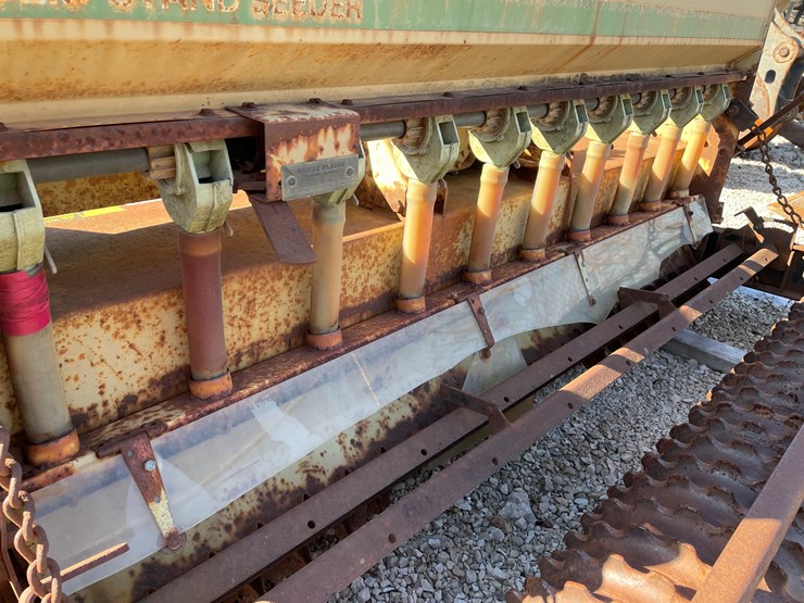 #6081-•-land-pride-3-point-25-72-seeder-image-6