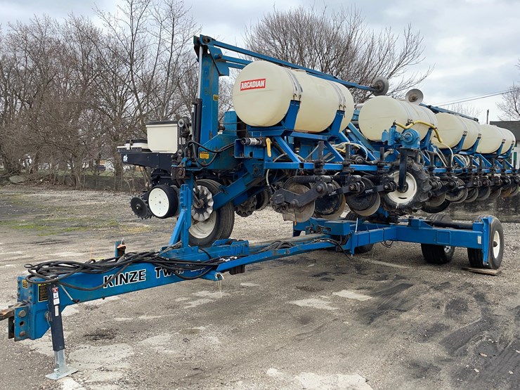 tag-#67,-kinze-12x30-image-1