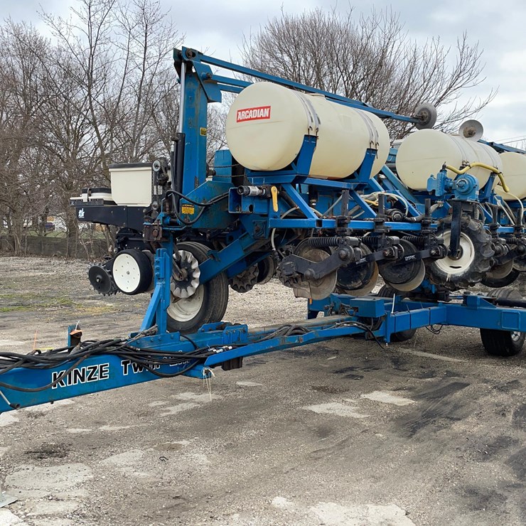 Tag #67, Kinze 12x30