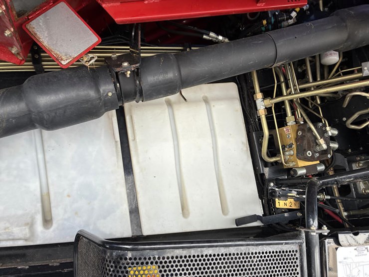 2012-case-ih-8230-image-52