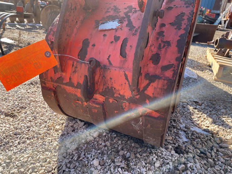 #6083-•-kubota-4-tooth-bucket-image-6