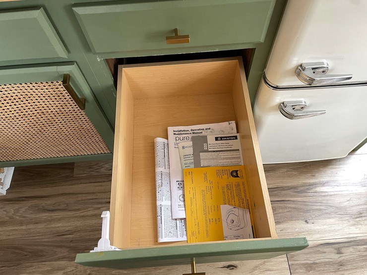 #1435-•-1978-airstream-land-yacht-31'---fully-remodeled,-road-ready-(has-wi-title)-(of)-image-78