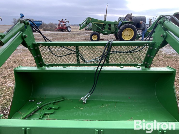 john-deere-8-image-19