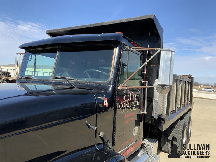 1995-freightliner-fld112-image-10