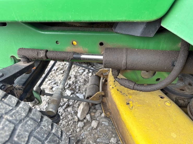 john-deere-340-image-13