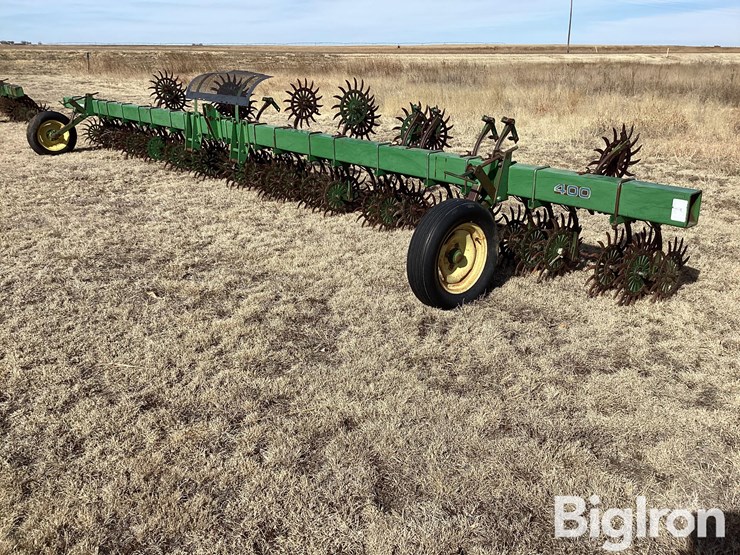 john-deere-30-image-1