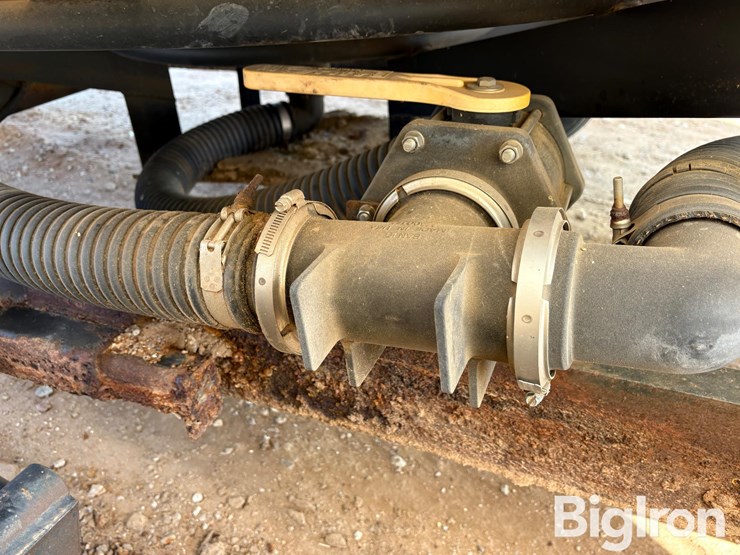 wylie-9000-gallon-triple-cone-nurse-tank-trailer-image-16