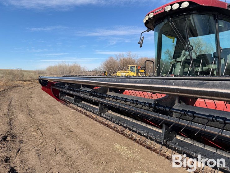 2014-case-ih-wd1203-image-14