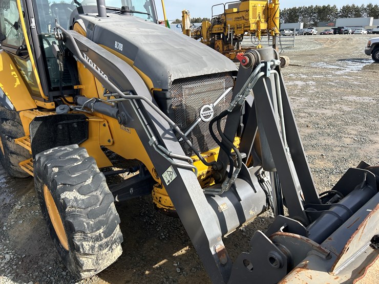 2012-volvo-bl70b-image-33