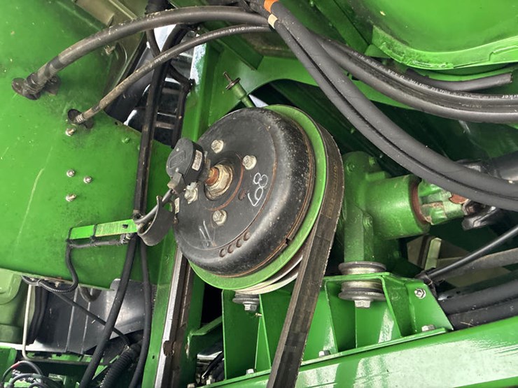 2014-john-deere-s660-image-44