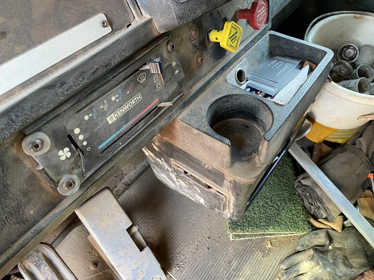 1997-kenworth-t800-image-64