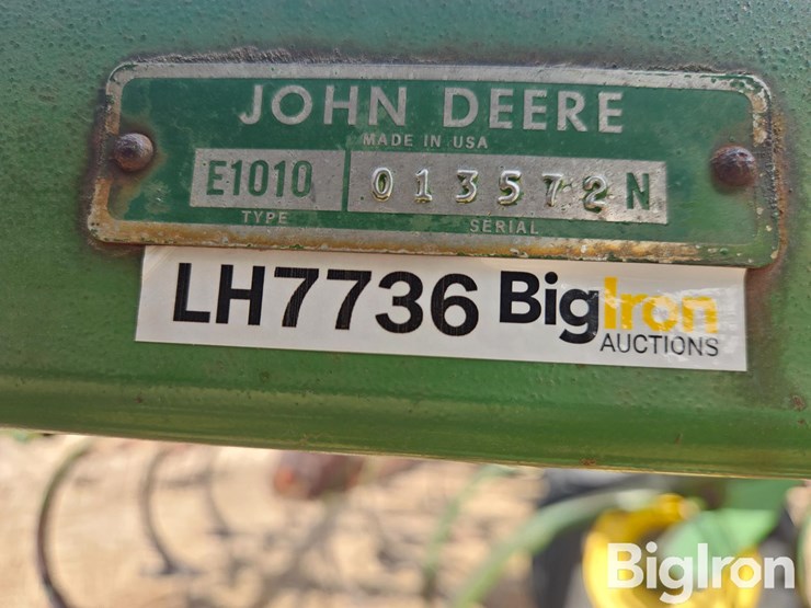 john-deere-1010-image-17