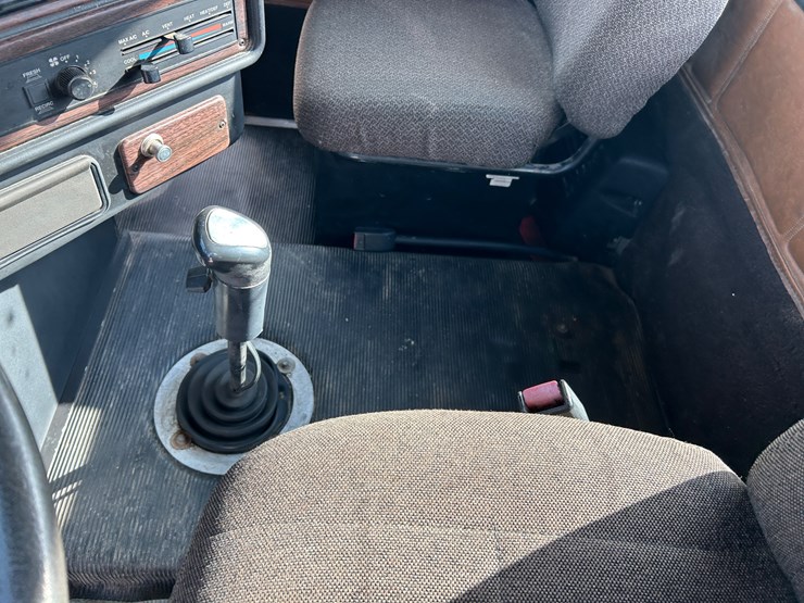 #39248-•-2000-freightliner-fd1-t/a-single-cab-truck-tractor-1fuy3mcb2ylb03327-image-49