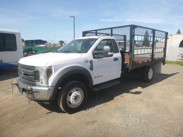 2018-ford-f550-image-1