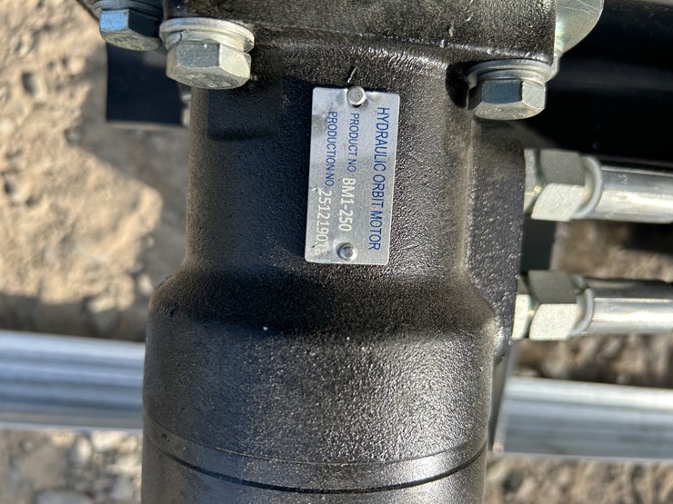 #2023-•-unused-jct-84"-angle-broom-inv#-40724-image-2