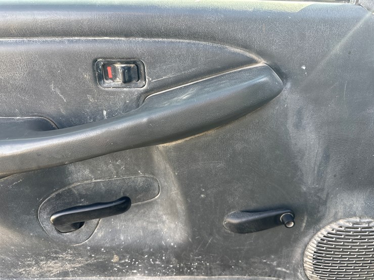 2005-gmc-3500-image-29