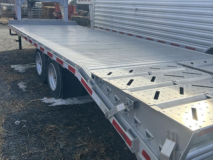 2024-axle-24ft-image-10