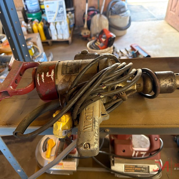 WOLF 1/2" ELECTRIC DRILL