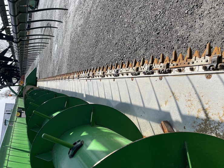 2011-john-deere-635f-image-15