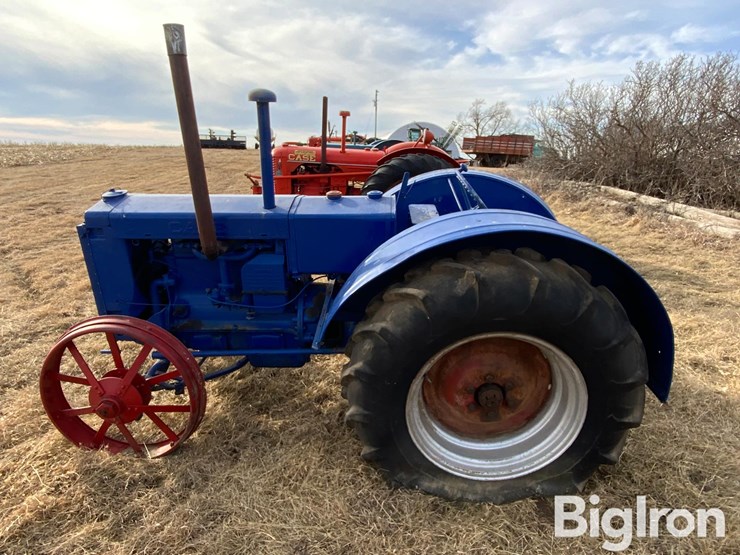 1930-case-c-2wd-tractor-image-8
