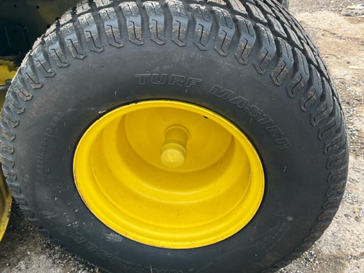 john-deere-x390-image-27