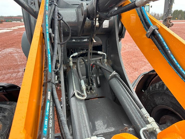 2022-case-221f-image-30