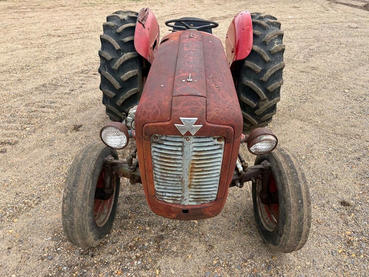 massey-ferguson-35-image-5