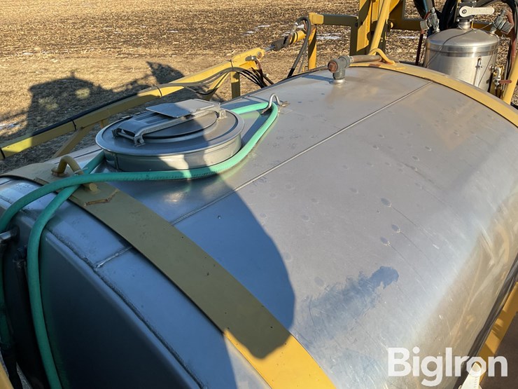 ag-chem-rogator-854-image-13