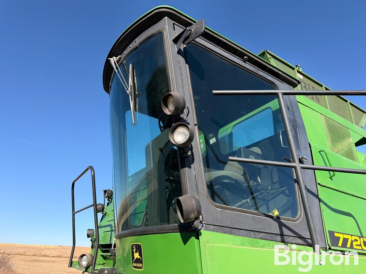 1988-john-deere-7720-titan-ii-image-9