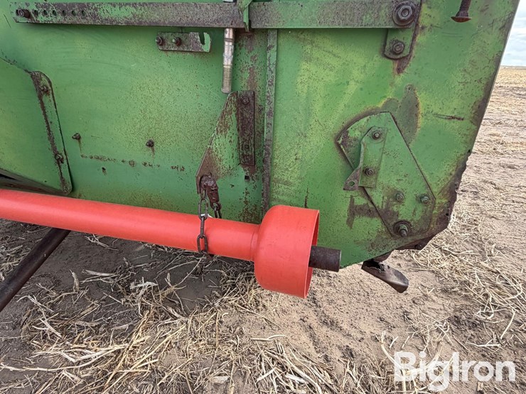 john-deere-112-image-12